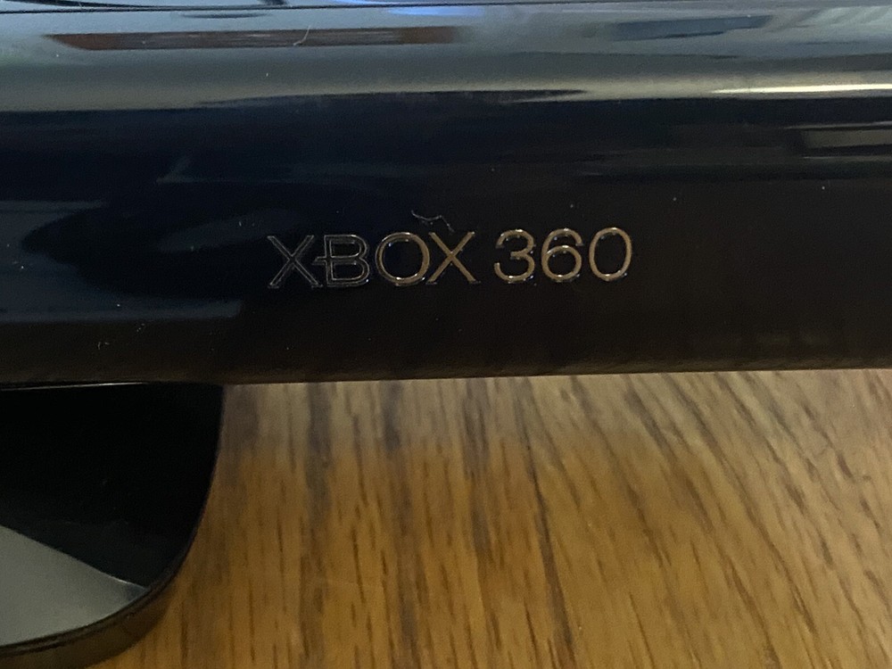 Microsoft Xbox 360 Kinect Sensor - Black w/Cords, Dance Central & Tiger Woods 14