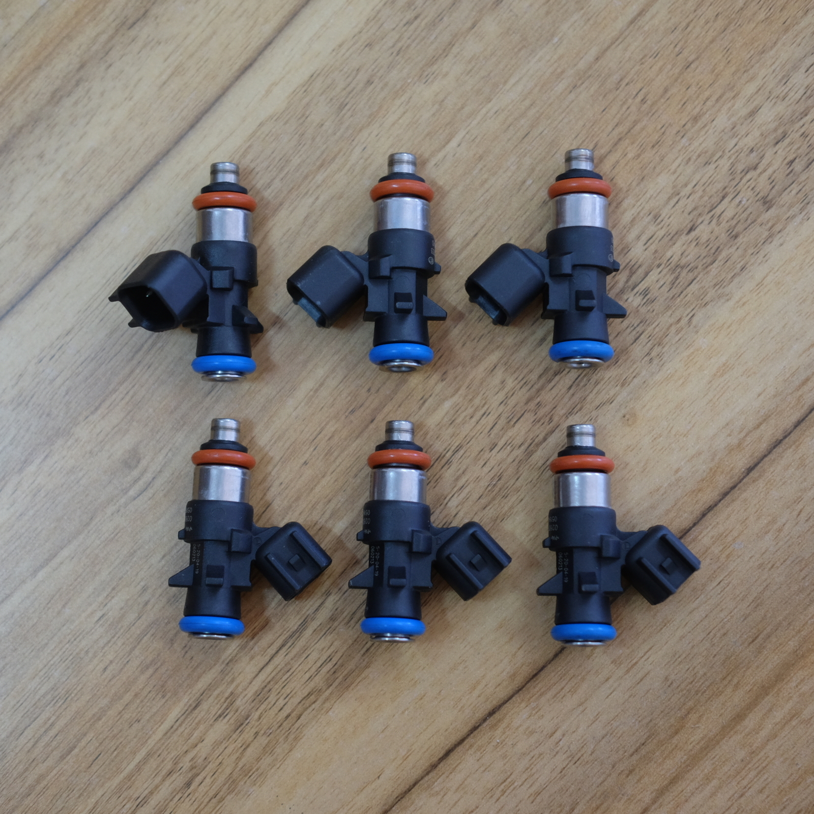 6 X New GENUINE MOPAR FUEL Injectors WRANGLER Challenger 3.6L 5184085AC