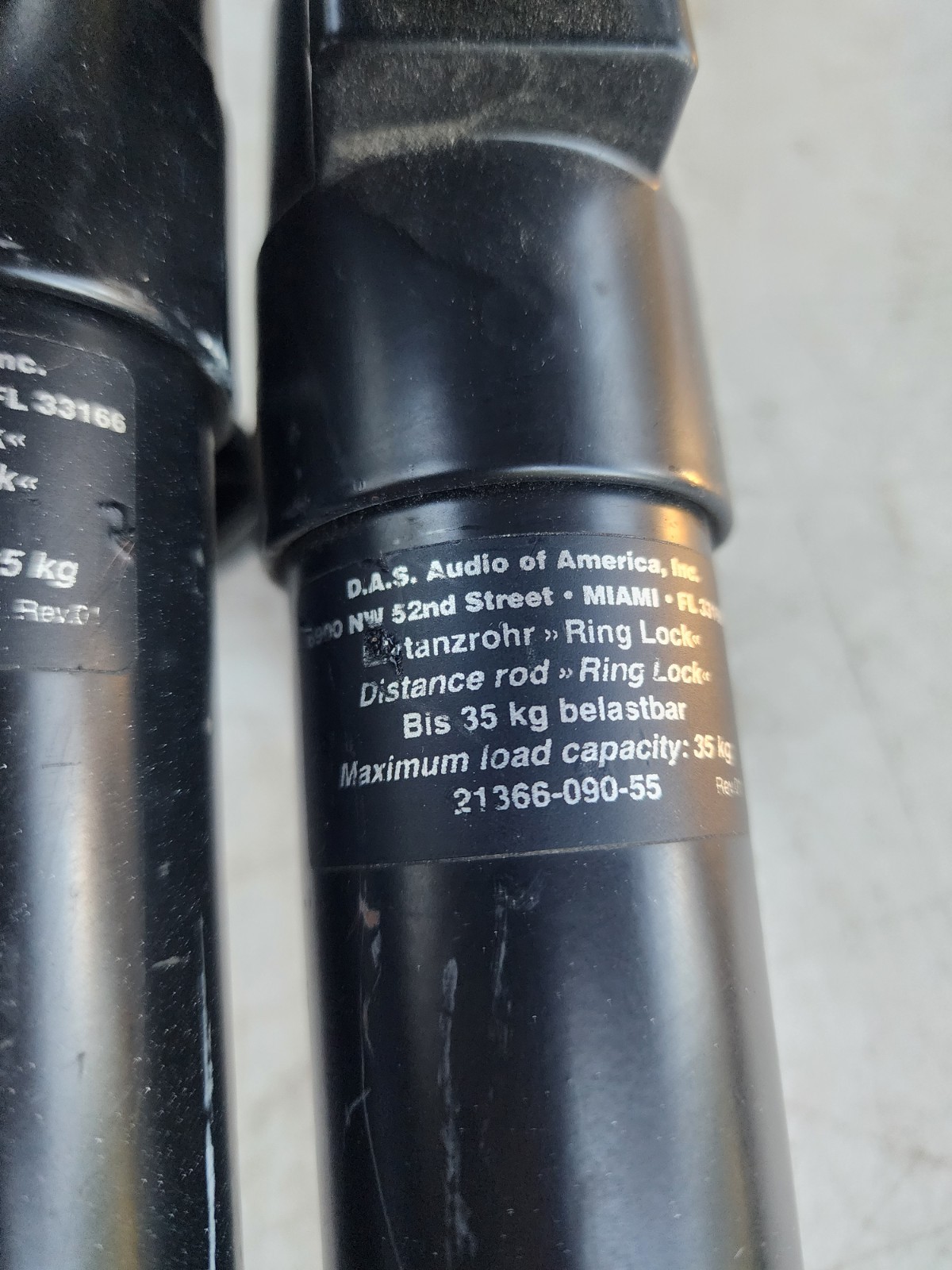 2-DAS DAS-TSP-1 Branded Telescoping Steel Ring Lock Subwoofer Speaker Poles Used