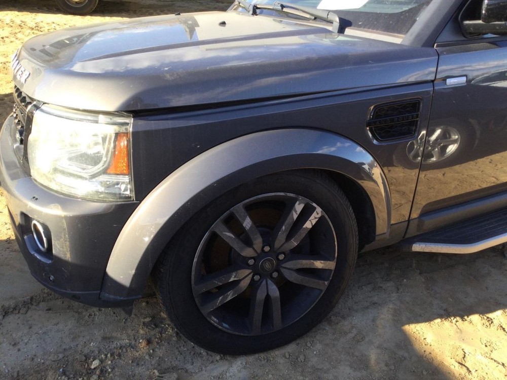 LR4 2016 Glove Box 4915510