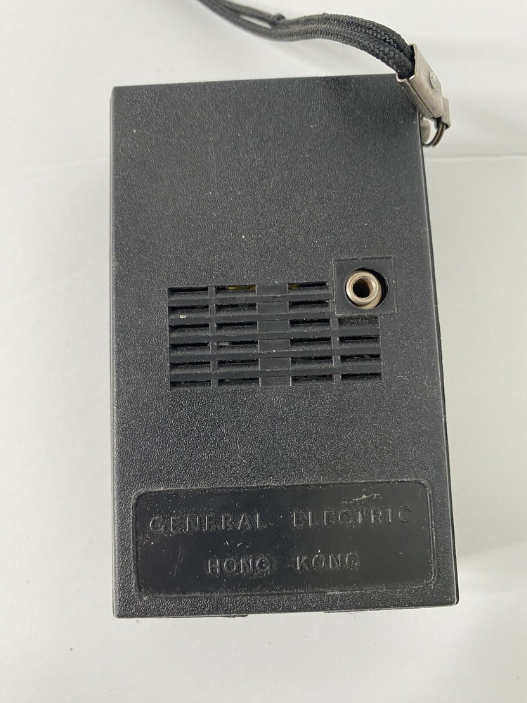 General Electric Solid State Transistor Radio Vintage Tested Working
