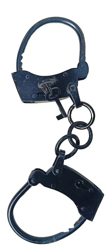 handcuff- with Lock Short Chain Handcuff Black Handcuff Cast Iron Working