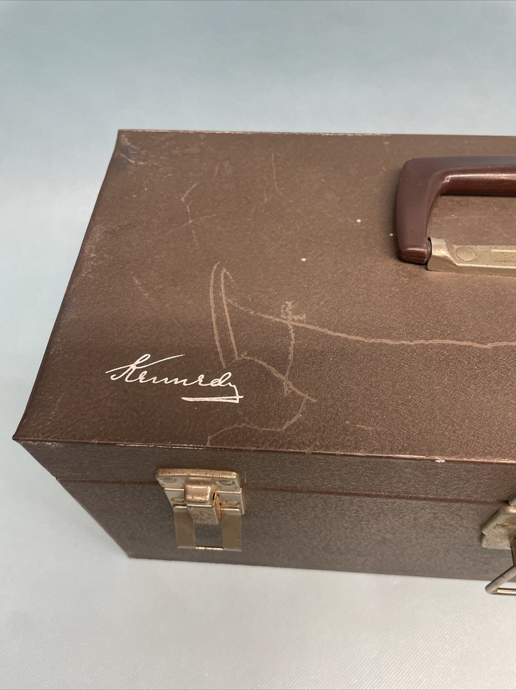 Kennedy Model CS-16 Cantilever Tray Tool Box Tackle