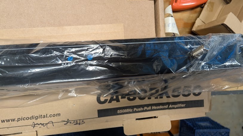 Pico Macom CA-30RK Rackmount Distribution Amplifier