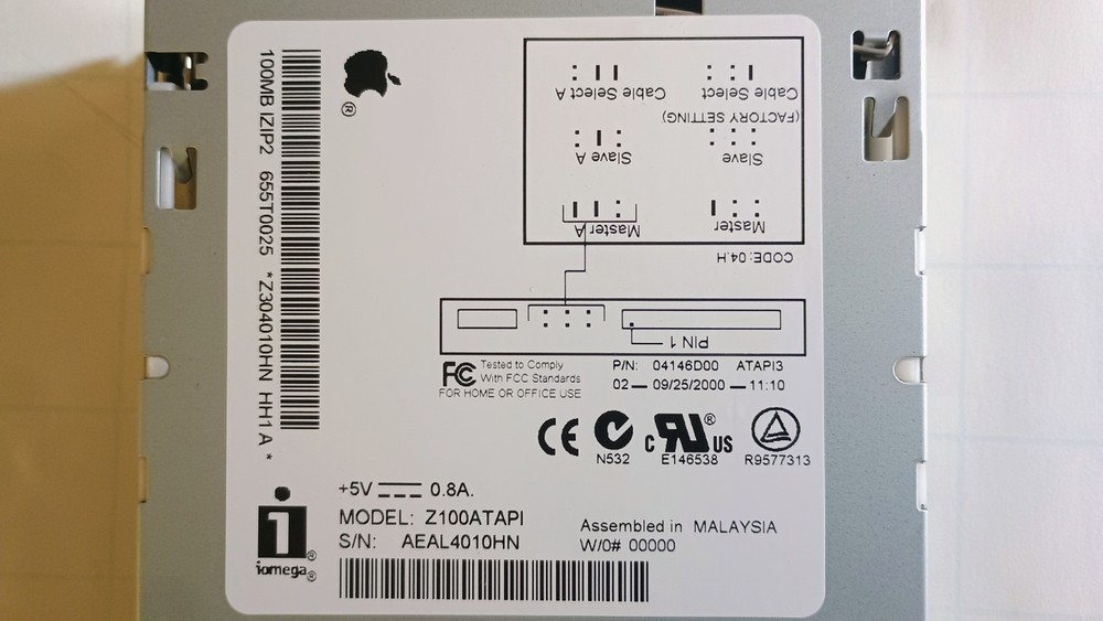 Iomega ZIP 100 IDE Z100ATAPI. Apple Internal Pulled from a G4