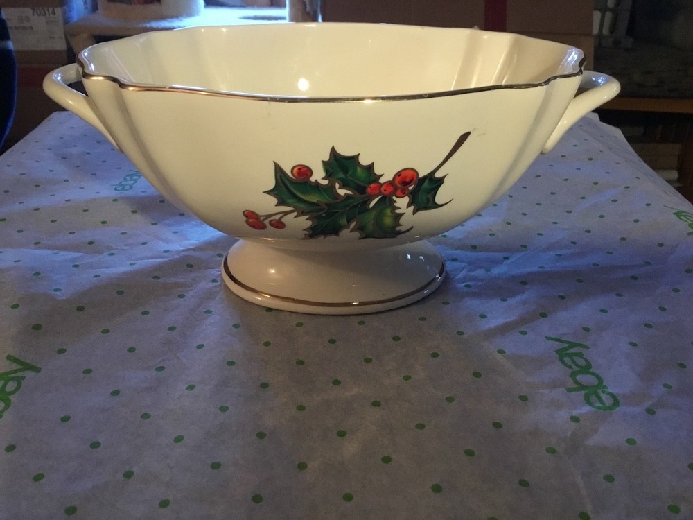 ceramic holiday planter