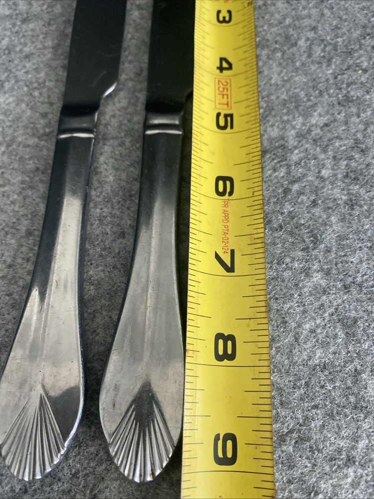 2 pcs Heritage Mint Saffrano Dinner Forks Flatware 18/10 Stainless