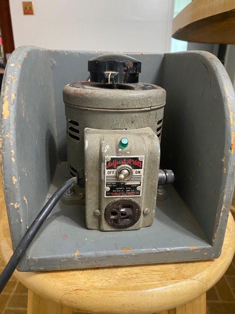 Adjust-A-Volt Variac Variable Electric Transformer 115V input 0-160V Made in USA