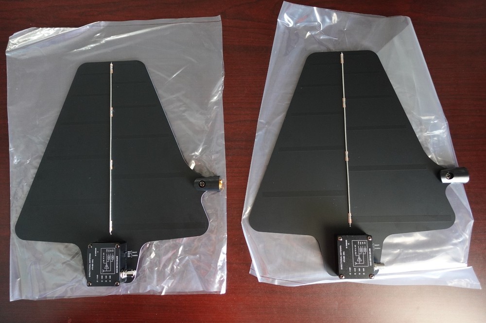UHF Active Directional Antenna Power Distribution System for shure wireless MIC