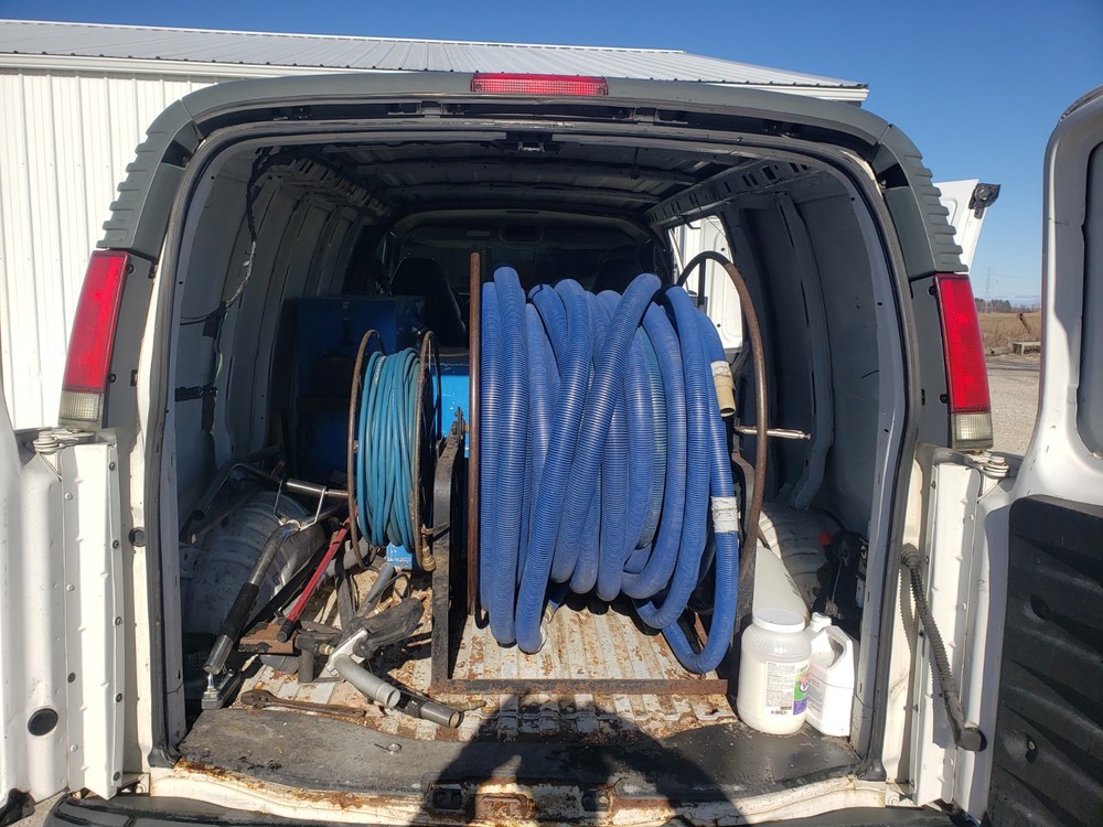 carpet cleaning van