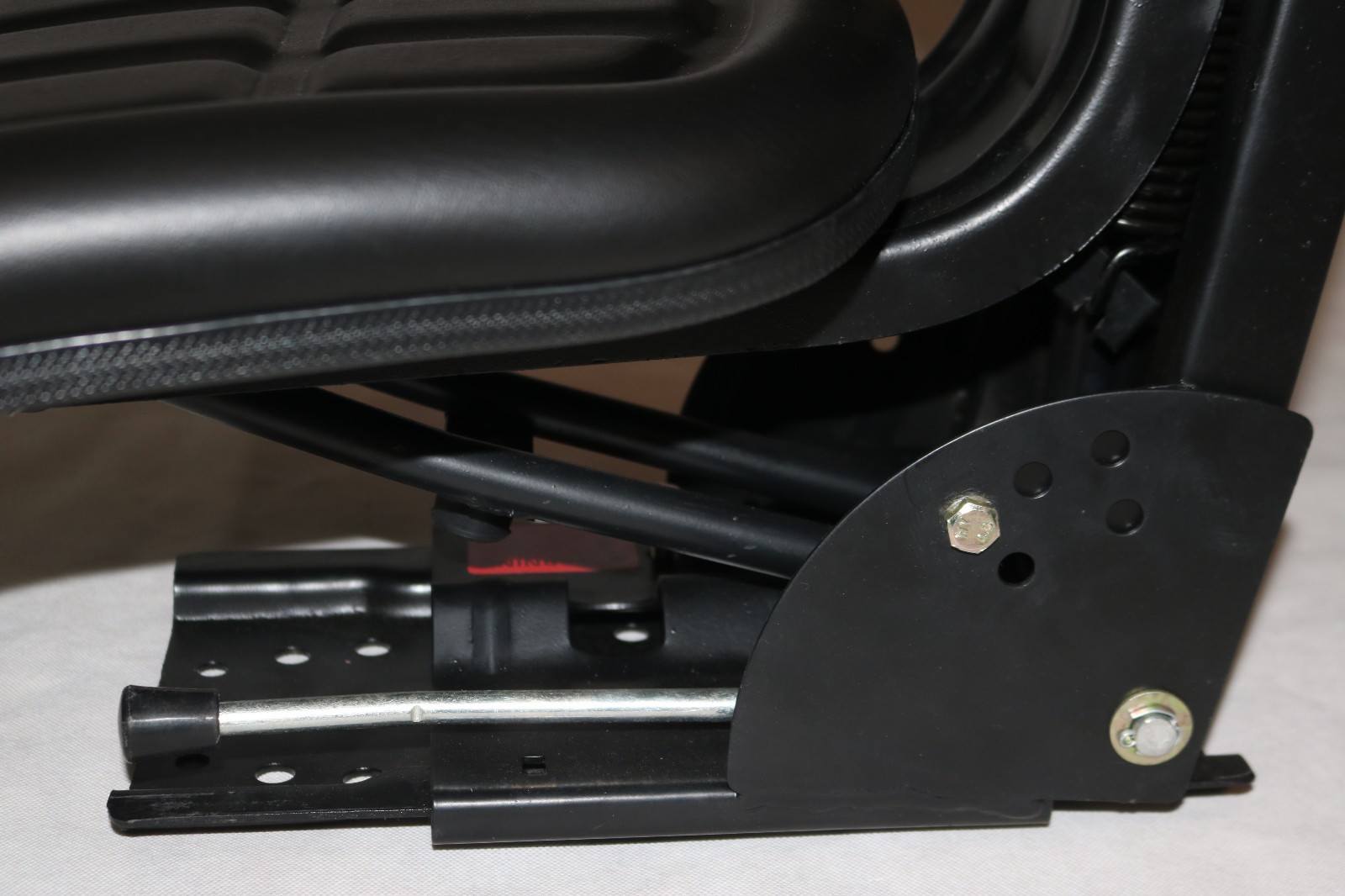 Grey Tractor Suspension Seat Fits Massey Ferguson 135 150 165 175 180 185 TEA20