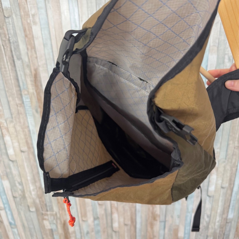 Flowfold Commuter Center Zip Backpack Olive Made in USA Lightweight Bag Gorpcore