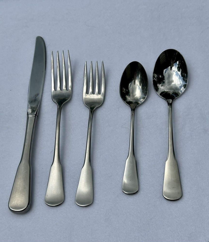 SSS BY ONEIDA STAINLESS SATIN SILVERWARE COLONIAL BOSTON PATTERN 5 PIECE SET