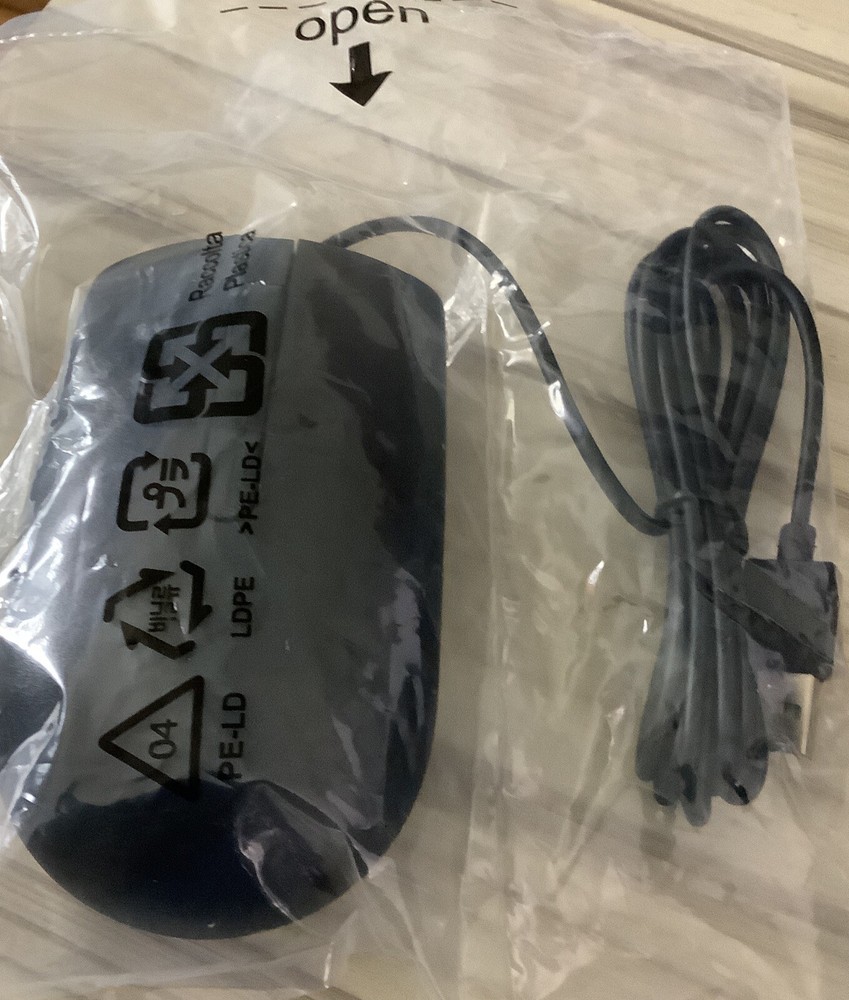 Dell Black USB Optical Mouse W/scroll Wheel CN-ODMV3P-CH400