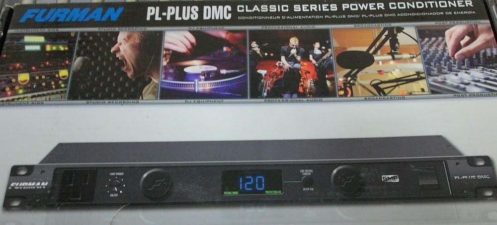 Furman PL-PLUS DMC Power Conditioner With Voltmeter/Ammeter