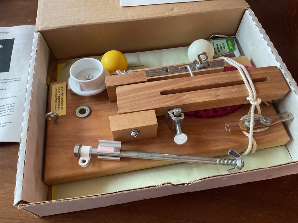 Lot 3 STEM Catapult Data Collection Discovery "Datapult" 1994 w Notes