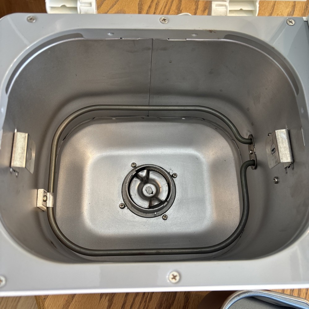 Mint! Gently Used Oster ExpressBake Bread Machine Model 5834 Tested!!