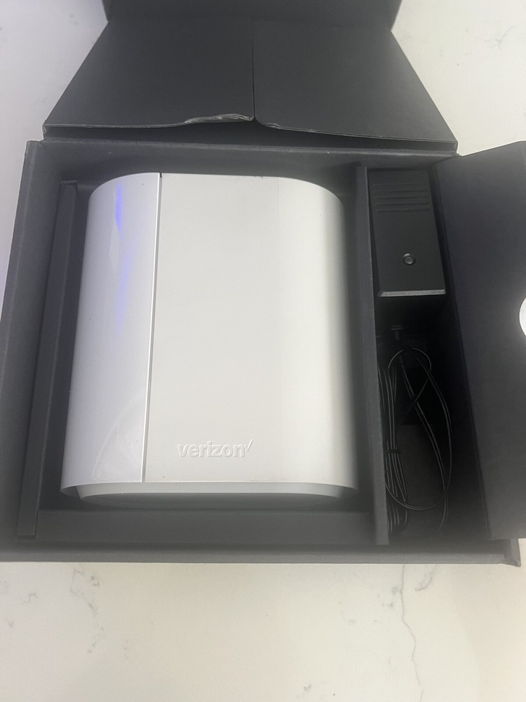 Verizon Smart Hub in Excellent Working Condition