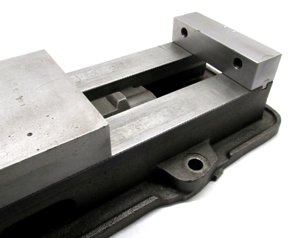 KURT ANGLOCK 6" MILLING MACHINE VISE - #D60