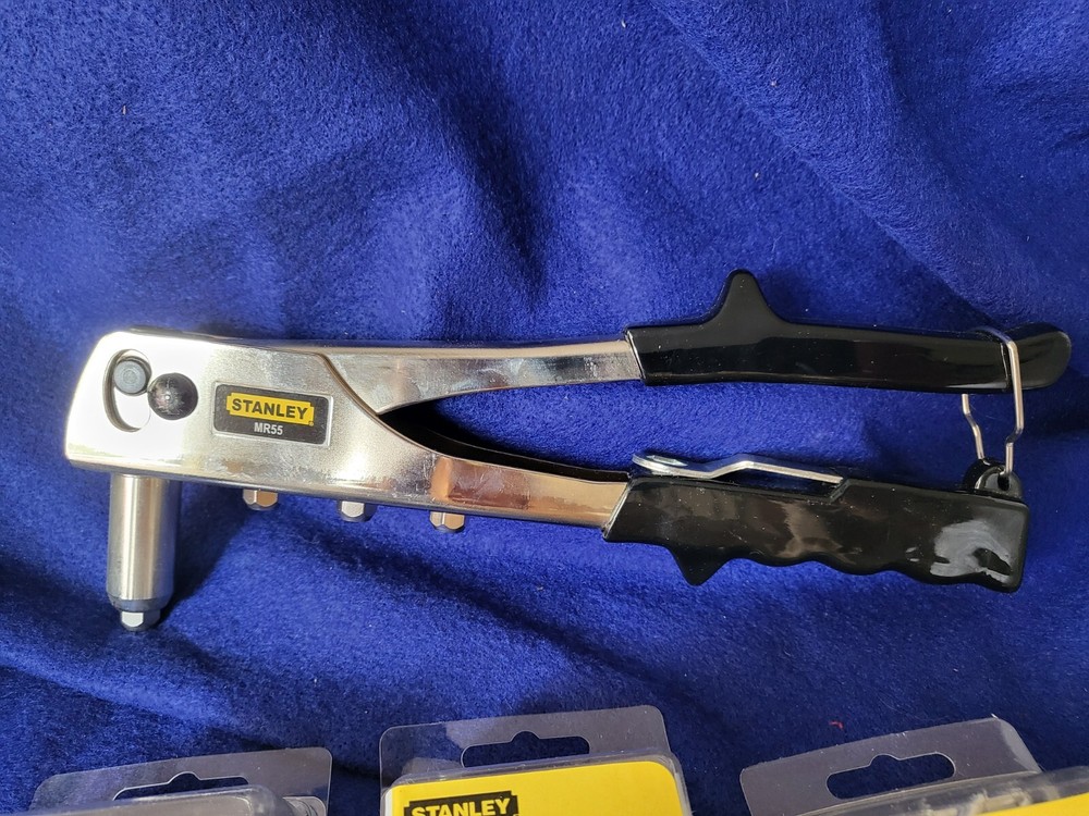 Stanley Rivet Tool + rivets