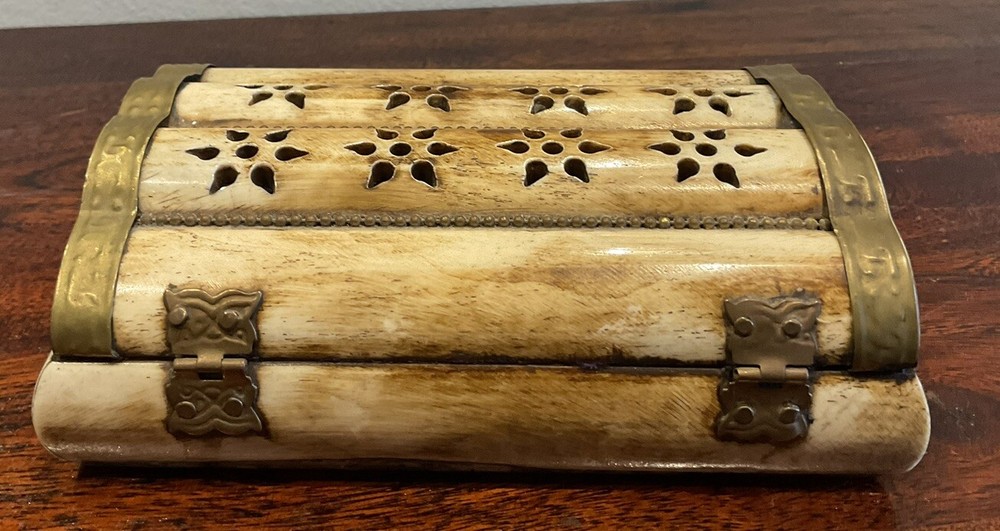 Lovely Rectangular shape buffalo bone & Brass jewellery box