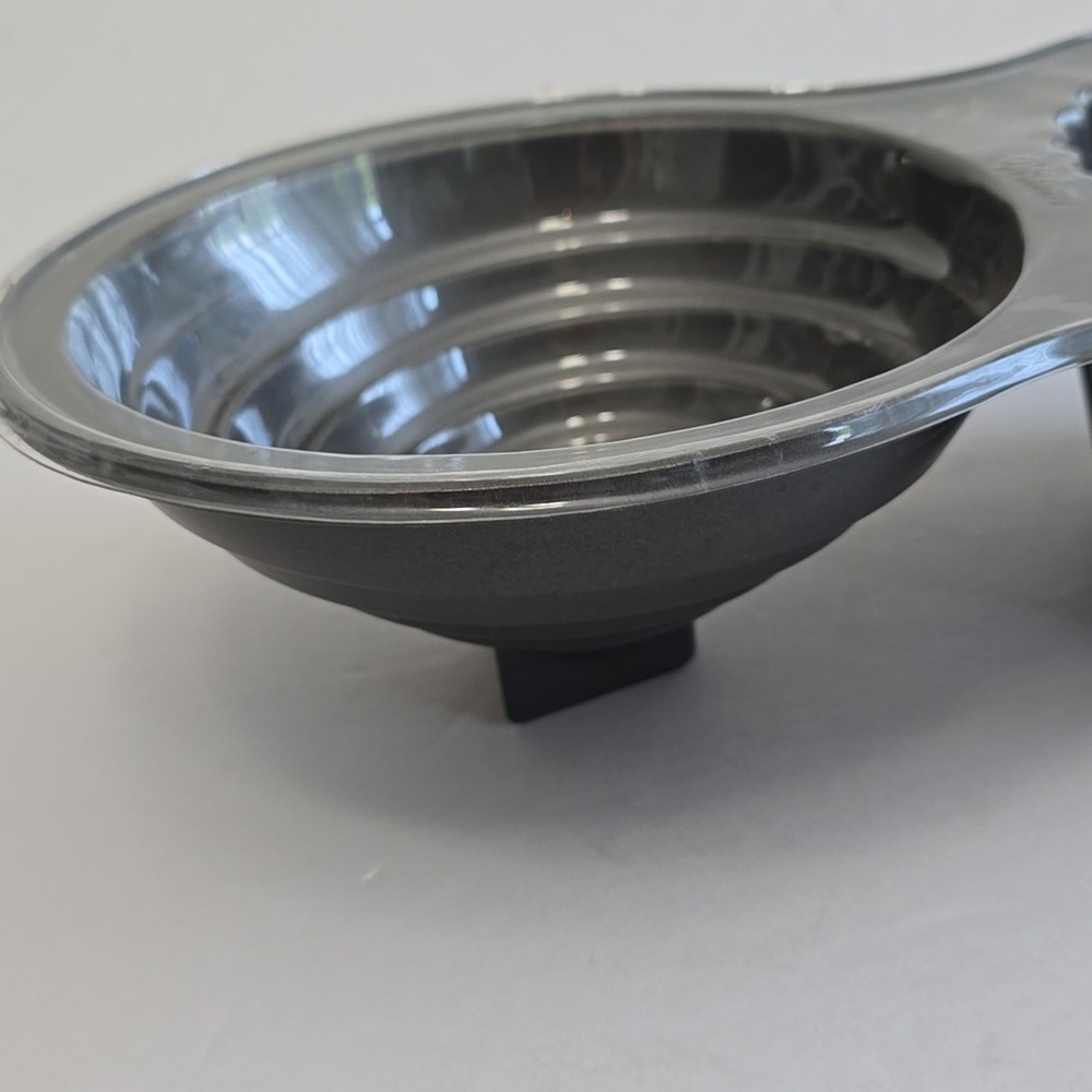 Wilton Giant Dimensions Large Cupcake Pan