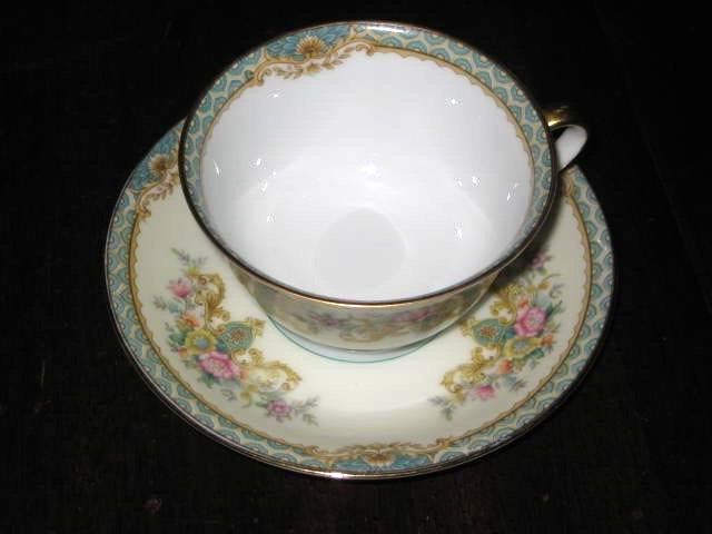 Noritake China GIRARDO Five Piece Place Setting Mint Never Used
