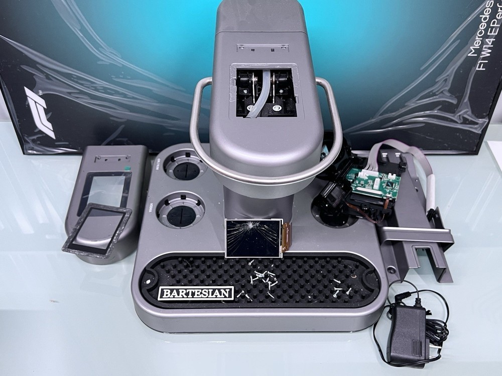 Bartesian 55300 Premium Cocktail Machine Maker No Bottles (Needs Display Screen)