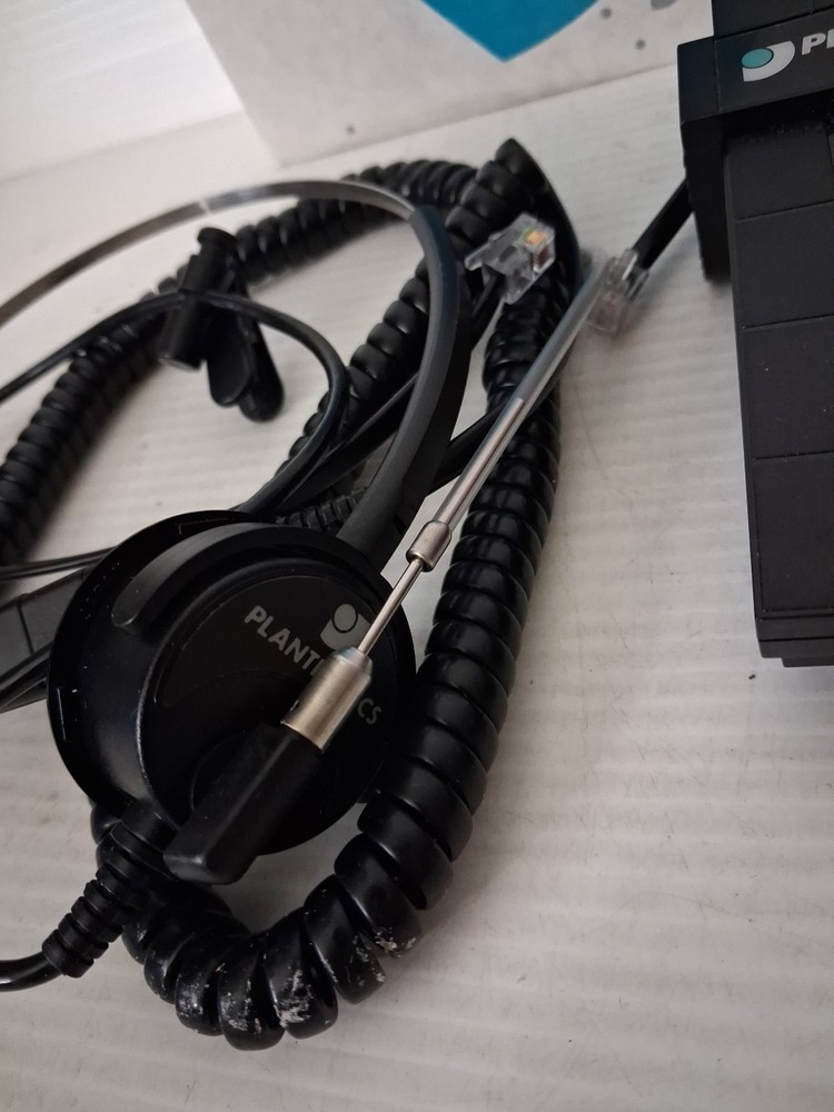 Plantronics M10 Universal Headset Amplifier with Headset