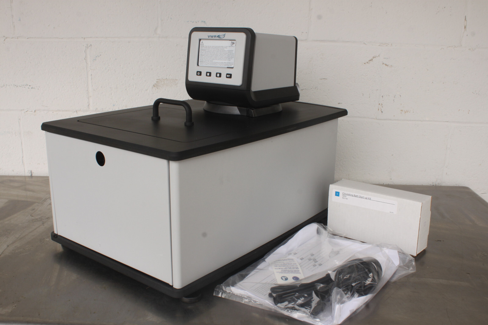 NEW VWR 89202-934 AD15H200-V11B AD 15L HT Heated Circulating Water Bath