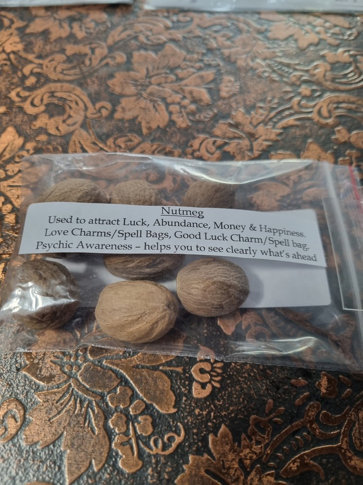 Nutmeg (Whole)