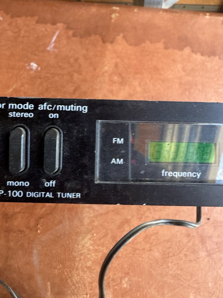 Bogen TP-100A Digital Tuner Powers On