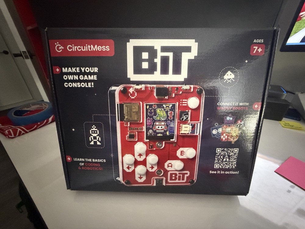 CircuitMess BiT Wacky Robots DIY Game Console Kit STEM Coding Ages 7+ 2023