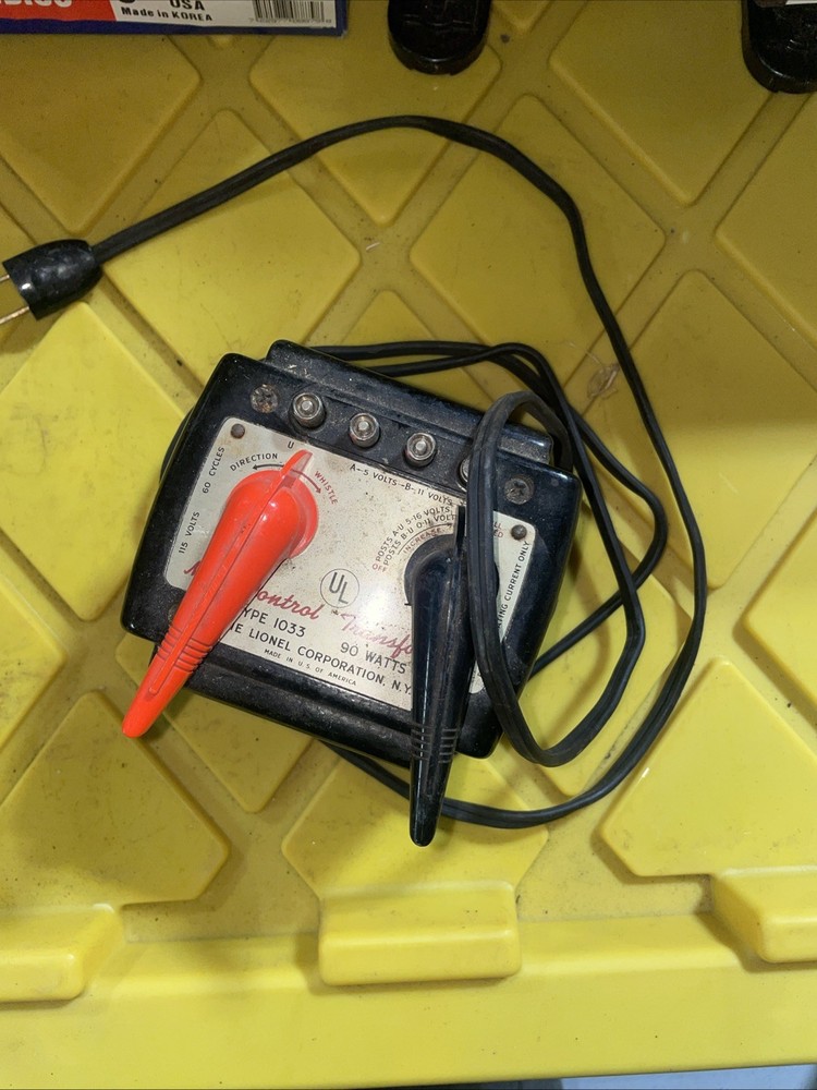 LIONEL TYPE 1033 MULTI-CONTROL 90 WATT TRANSFORMER