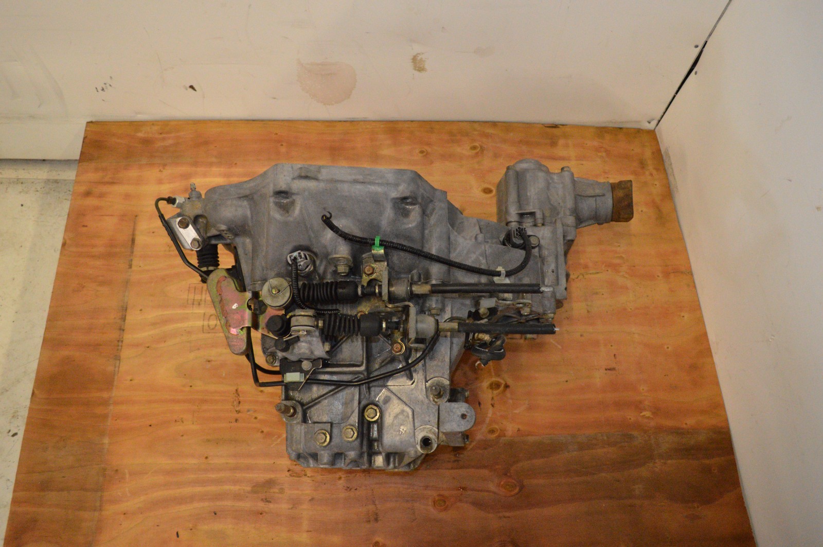 JDM 2002-2006 HONDA CR-V 5-SPEED 2.4L AWD MANUAL TRANSMISSION
