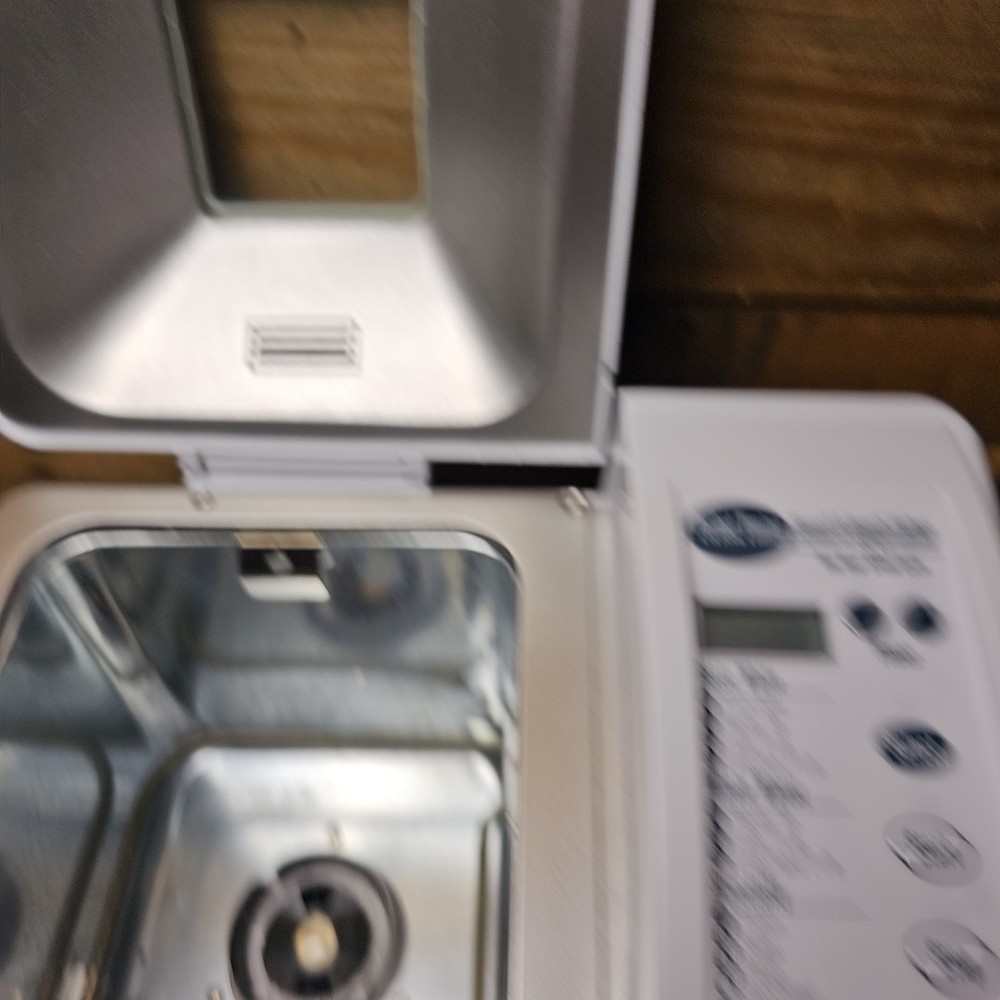 West Bend Perfect Timing Automatic Bread & Dough Maker #40126 (Open Box)