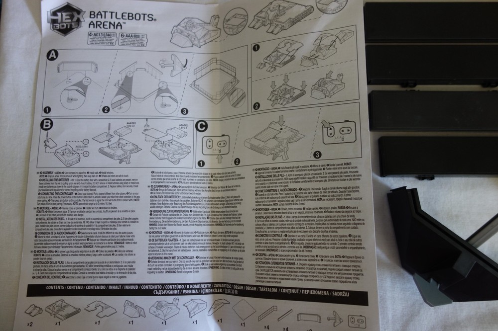 Hex Bots BattleBots Arena 4.0 Bite Force and Blacksmith Remote Control COMPLETE