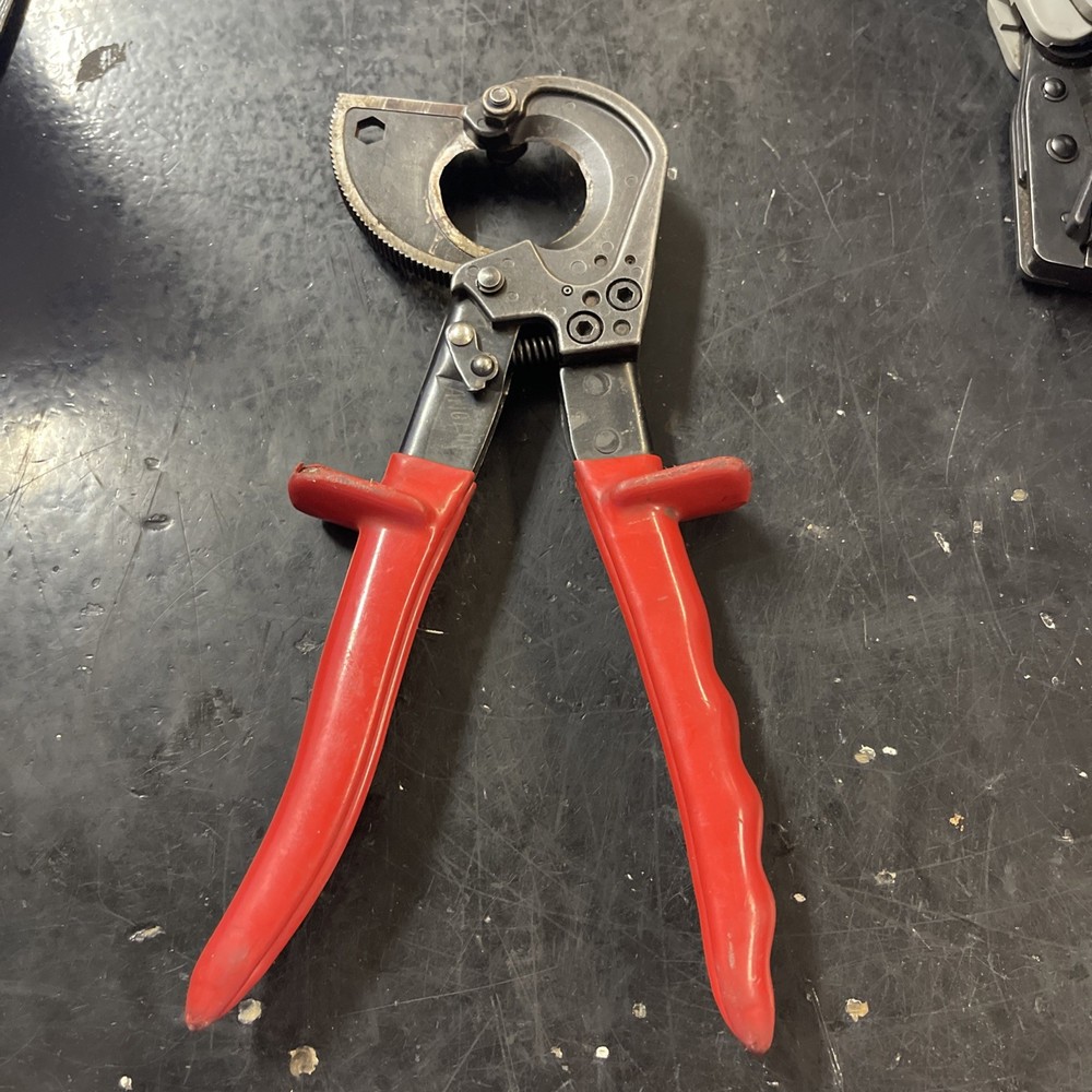 Klein Tools 63060 Ratcheting Cable Cutter