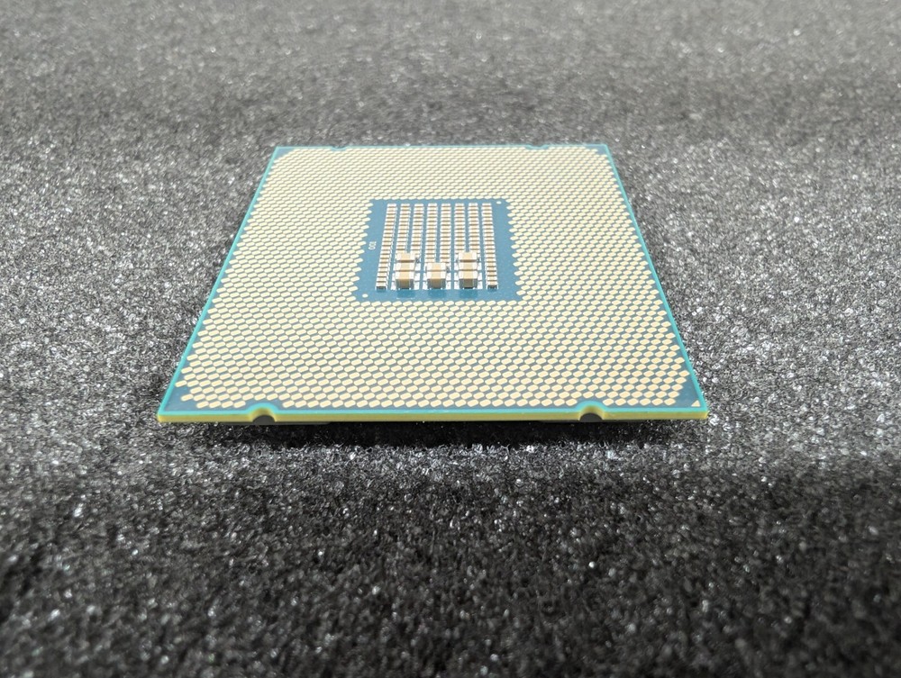 Used, Intel, CM8066002044801S R2NB, Intel Xeon Processor E5-2658