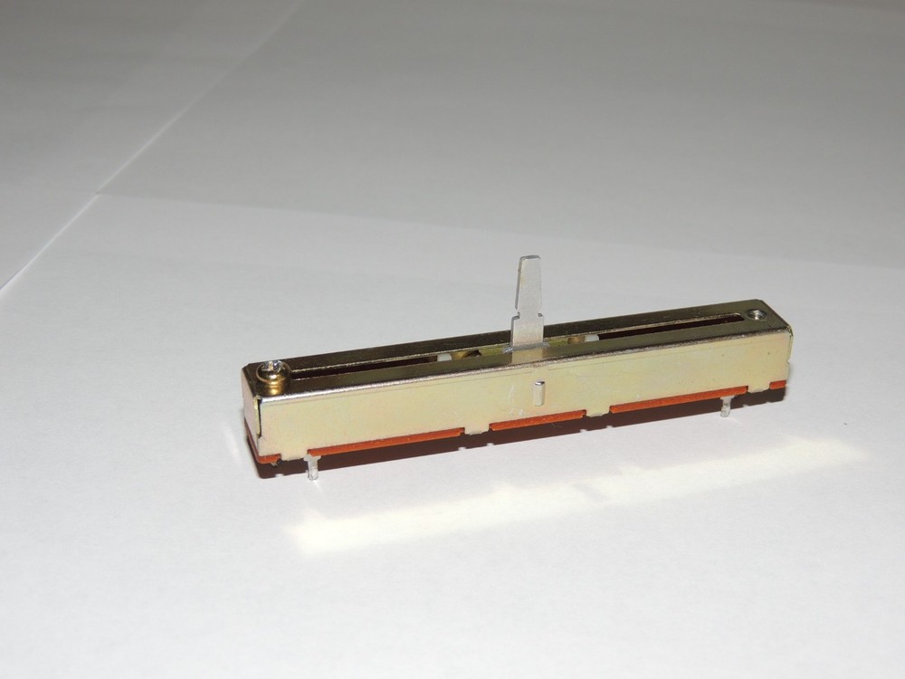 SANSUI SE-7 (Silver.)   EQ-Volume Slide Assembly   10401600