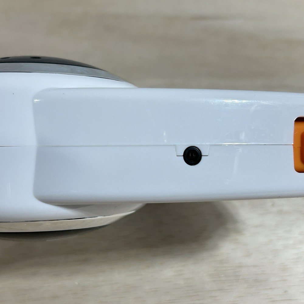 Bop It XT Handheld Reflex Electronic Talking Game Hasbro 2010 Excellent WORKS!