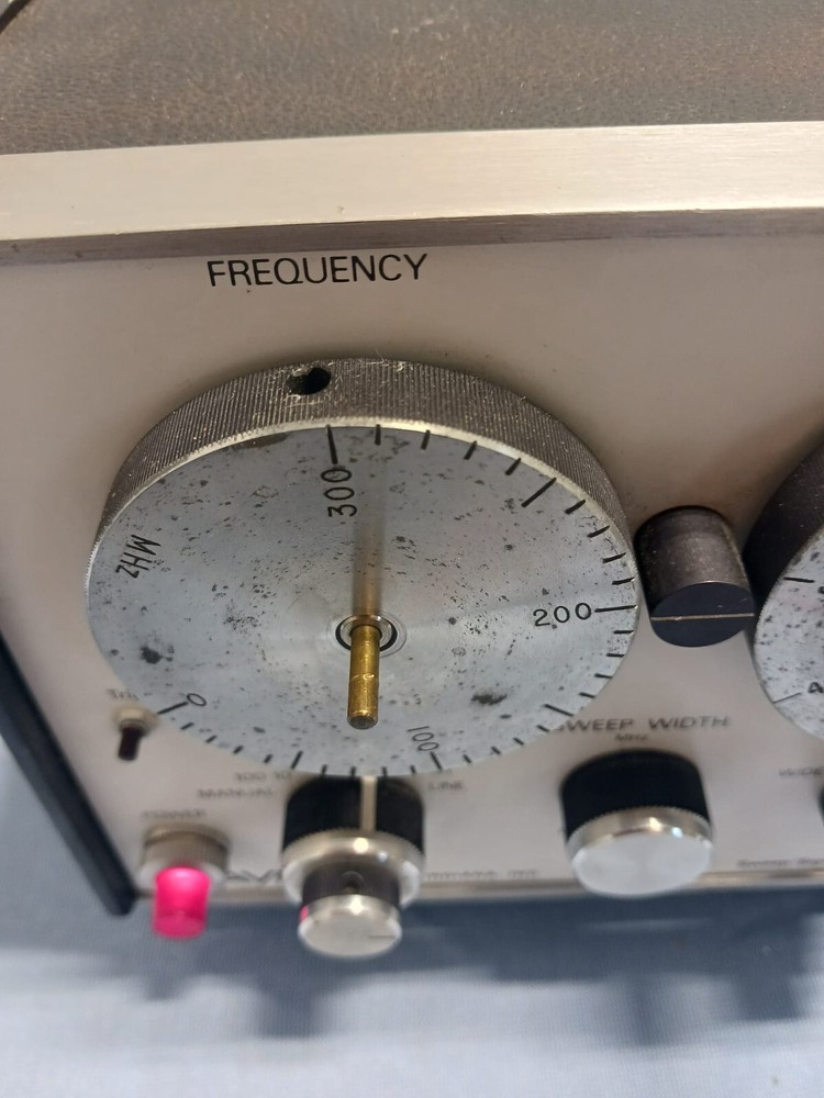 Wavetek Sweep/Signal Generator Model 1001A