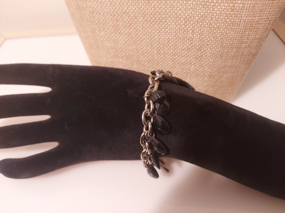 dark silvertone black plastic dangle bead bracelet toggle closure 7.5" long