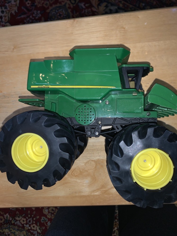 John Deere Toy Combine