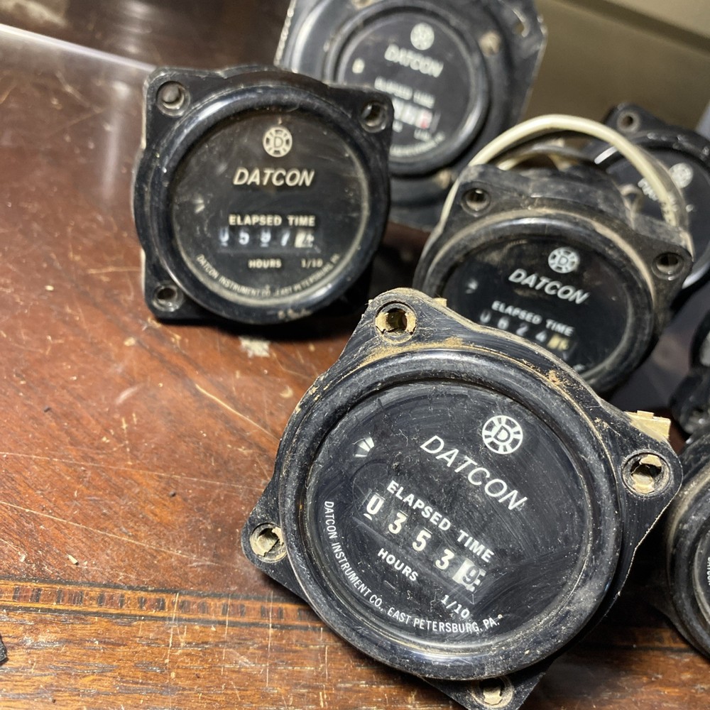 Qty.8 773E Datcon Elapsed Time Hours Indicator (Volts: 4/40) (AP10)
