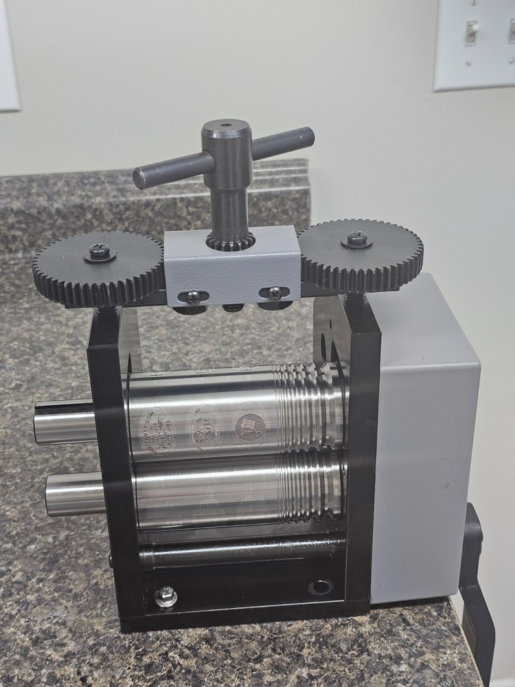 Penny Press Machine with 3 Custom Designs included