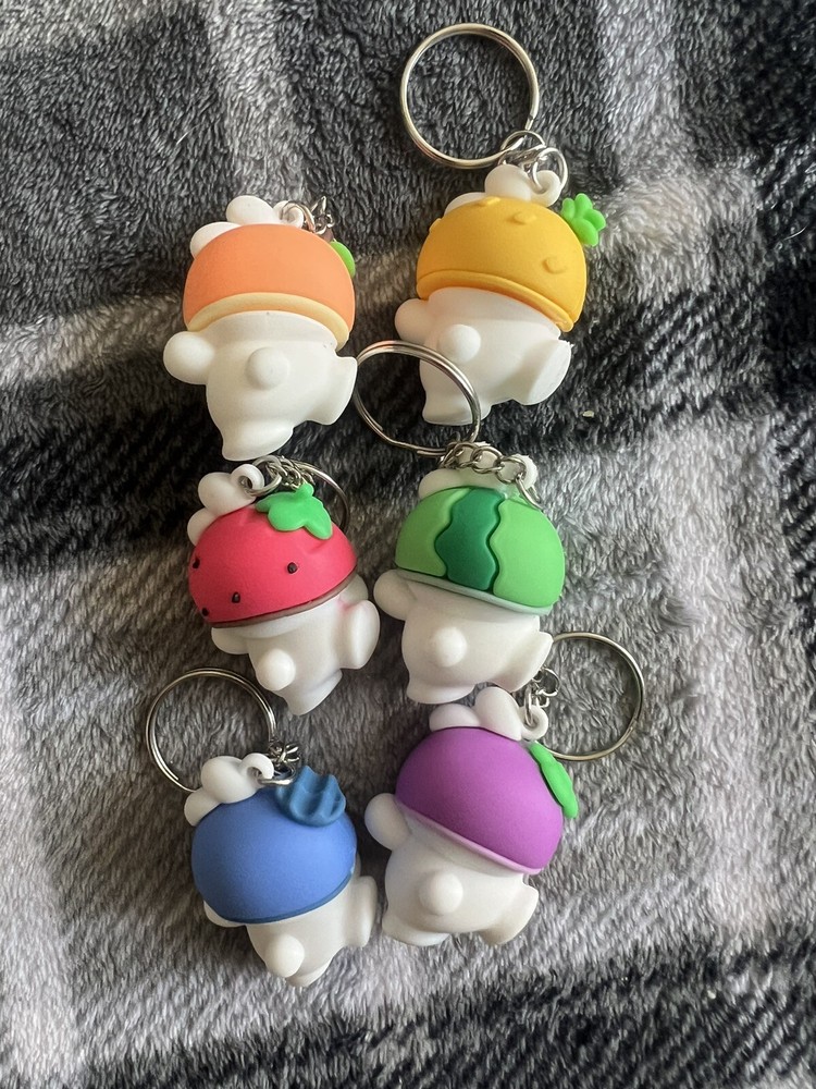 8 PIECE Rabbit Keychains Pendant Backpack Car Animals Keyring Gift