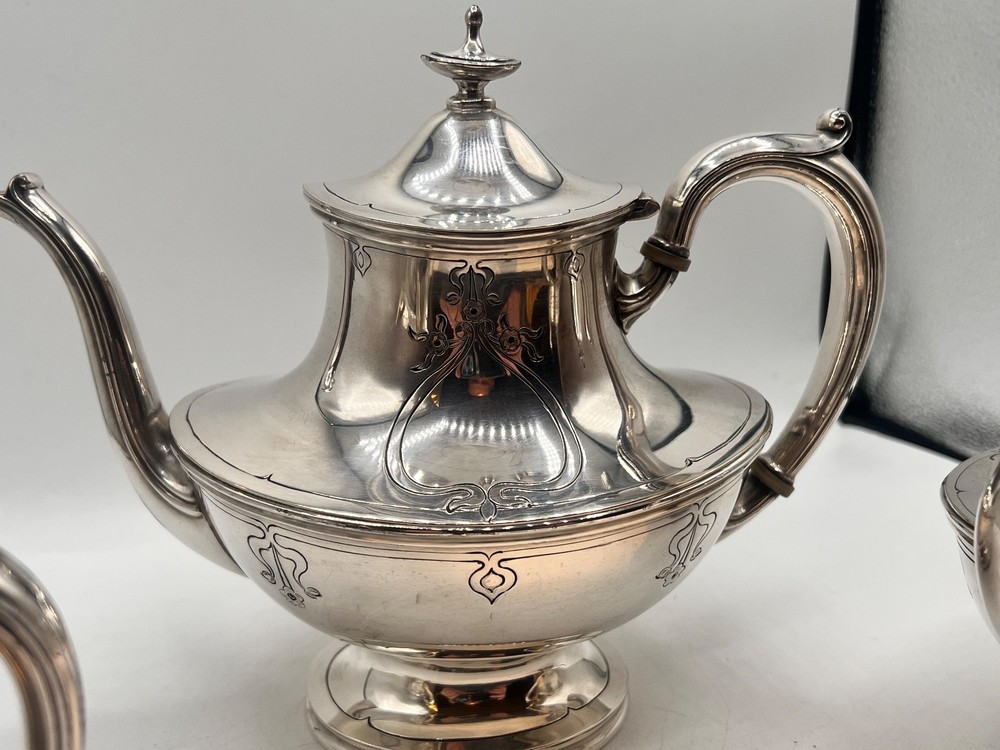 Reed & Barton 3882 silverplate three piece tea set