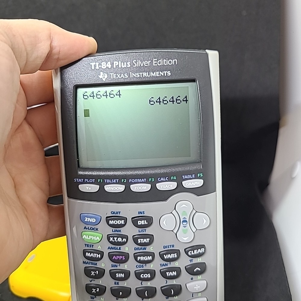 TI-84 Plus Silver Edition Graphing Calculator-With Covers -Tested & Working #103