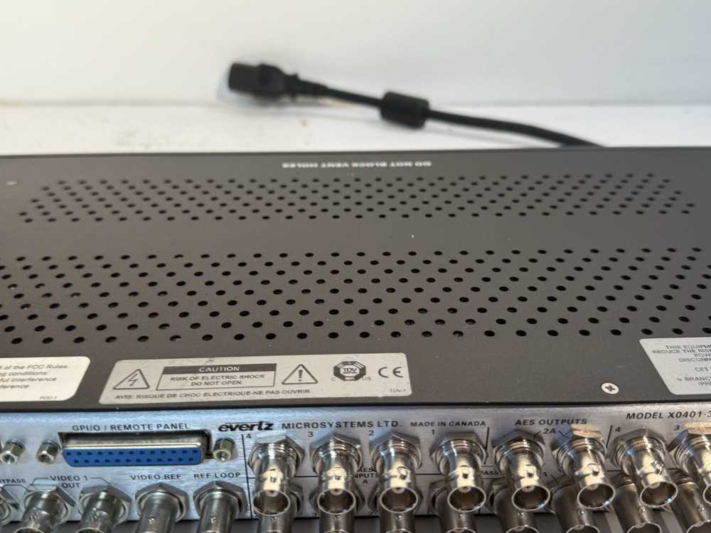 Evertz X-0401-3G-AES4 4x1 Router